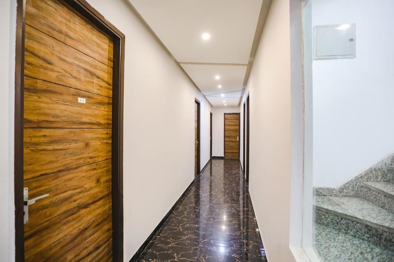 Fabhotel F9 Sector 19 Noida Exterior photo